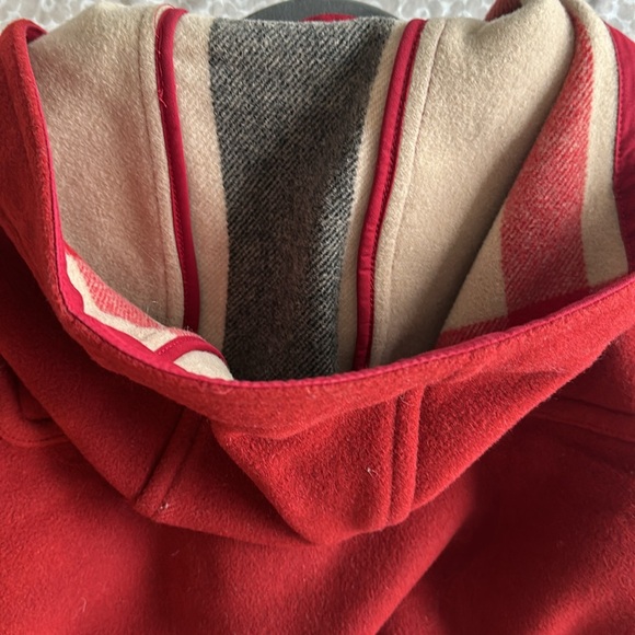 Burberry Mersey Duffle Coat in Burgundy Size US 6 - Picture 7 of 11